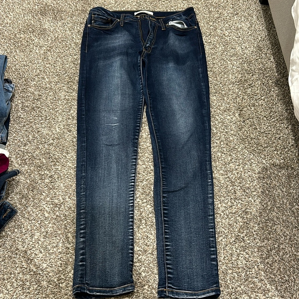 Dark wash Skinny Jean